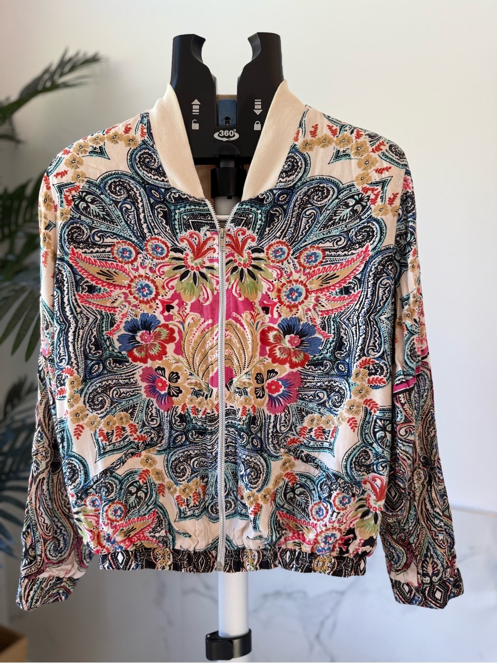 Angie Boho Paisley Floral Scarf Print Rayon Bomber Jacket Size M Festival